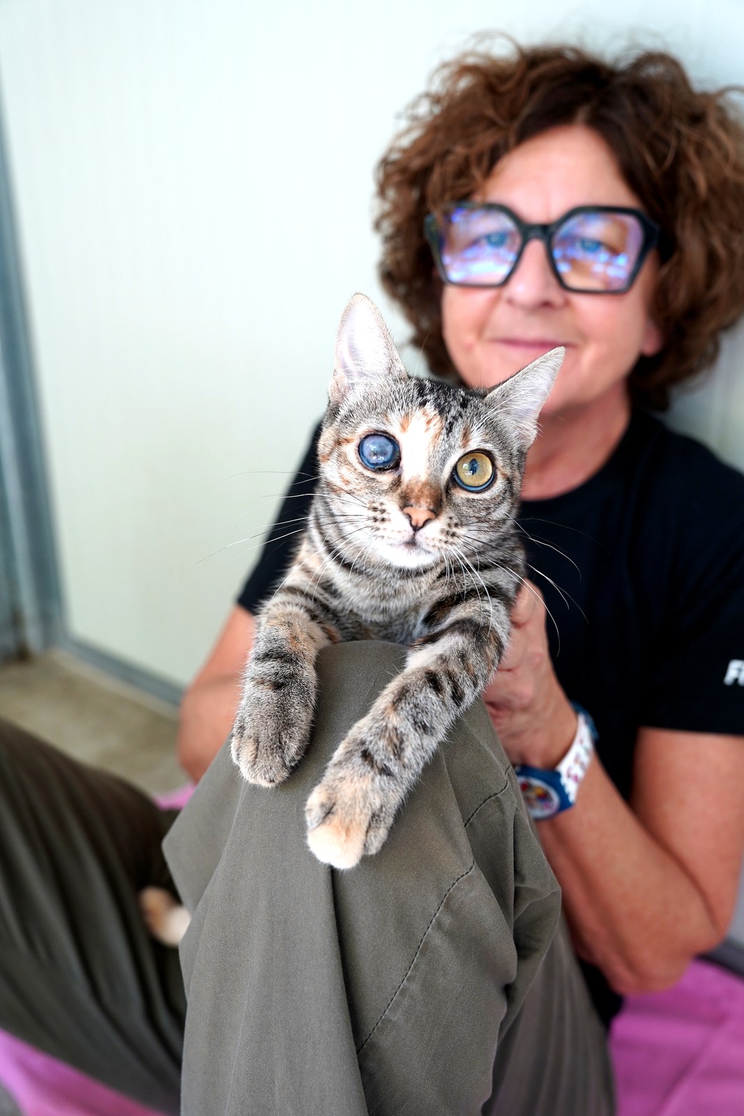 Ella cerca casa con ADICA